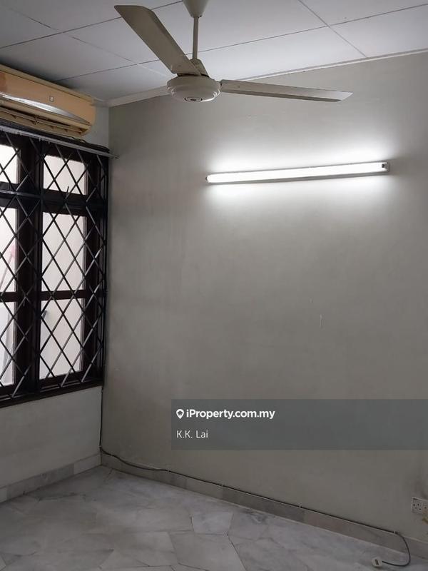 Rumah Teres 1.5-Tingkat untuk Dijual di Bandar Kinrara Seksyen 2, Bandar Kinrara oleh K.K. Lai - iProperty.com.my