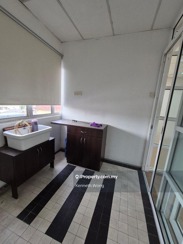 Pejabat untuk Dijual di Sunwaymas Commercial Centre, Dataran Prima, Petaling Jaya oleh Kenneth Wong - iProperty.com.my
