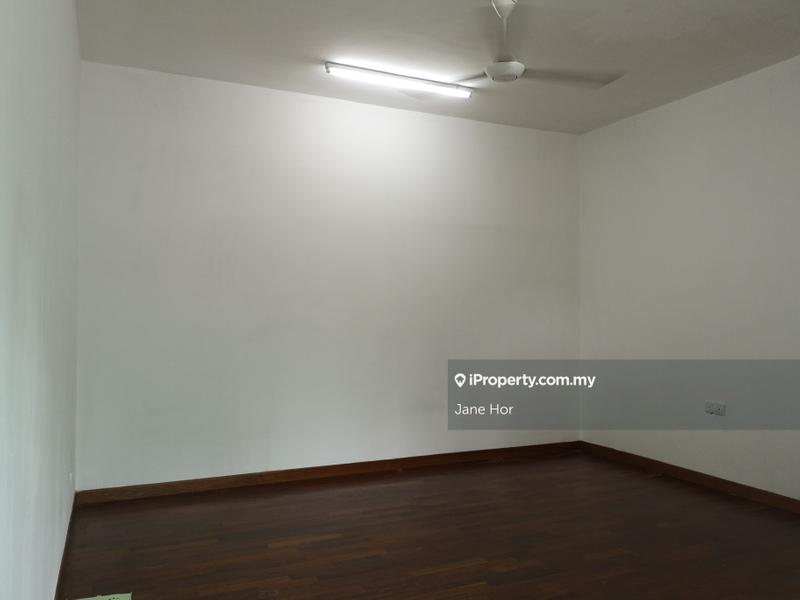 Townhouse for Sale in 16 sierra, Puchong by Jane Hor - iProperty.com.my