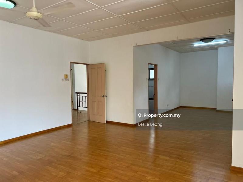 Bungalow House for Sale in Bandar Country Homes, Rawang by Leslie Leong - iProperty.com.my