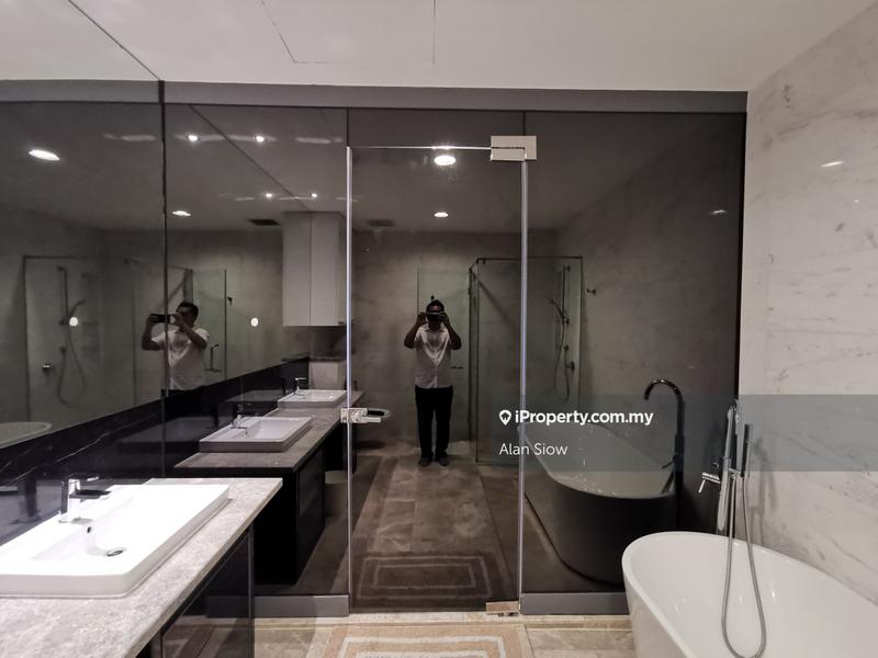 For Sale - The Face Suites (Platinum Suites)