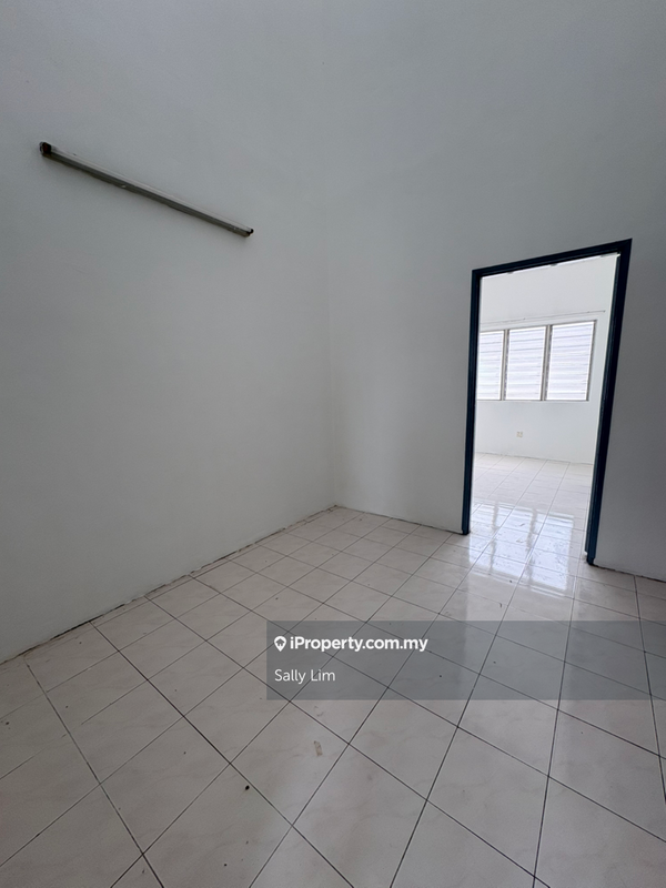 Rumah Teres 2-Tingkat untuk Dijual di Taman Puncak Jalil, Seri Kembangan oleh Sally Lim - iProperty.com.my