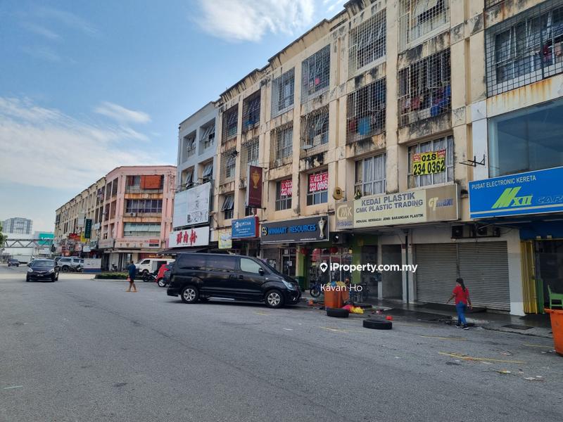 Shop for Sale in BANDAR PUCHONG JAYA, Puchong by Kavan Ho - iProperty.com.my