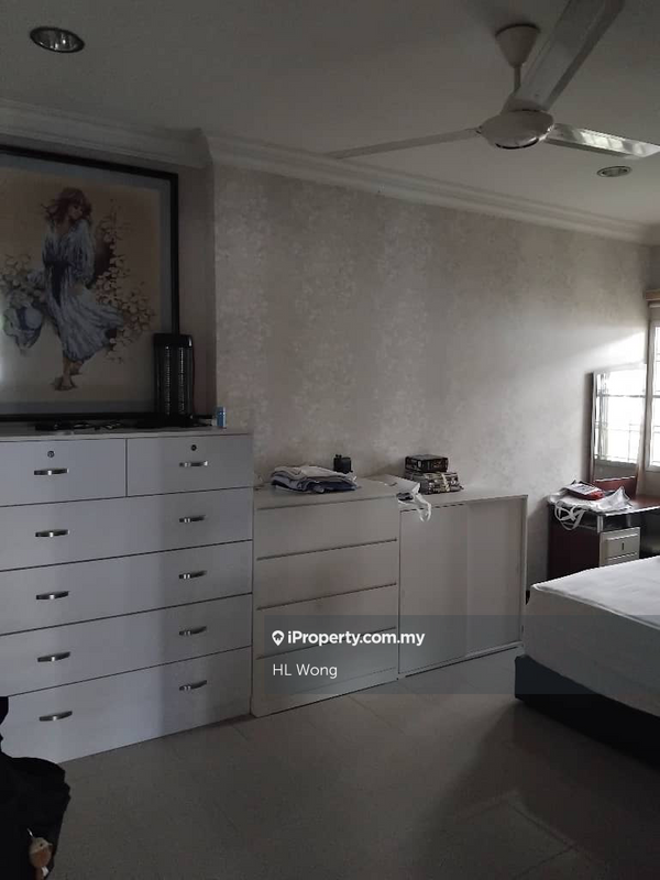 Rumah Teres 2-Tingkat untuk Dijual di Taman Wawasan, Puchong oleh HL Wong - iProperty.com.my