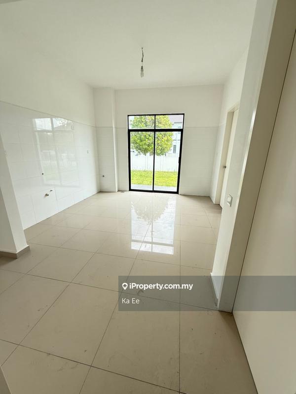 Rumah Berkembar untuk Dijual di Eco Grandeur, Puncak Alam oleh Ka Ee - iProperty.com.my