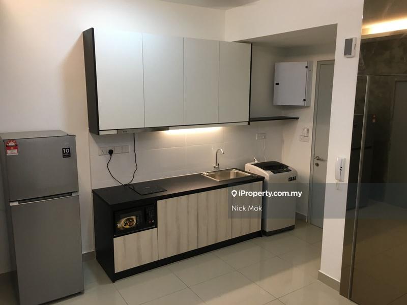 For Sale - Paramount Utropolis