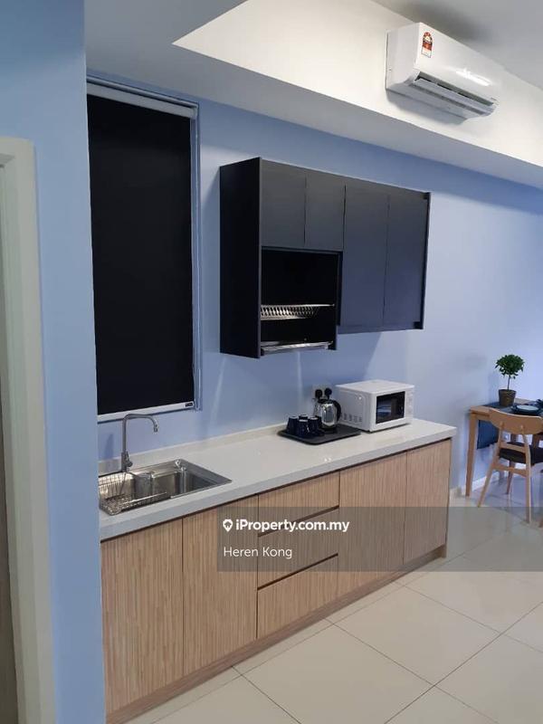 For Sale - Icon Residenz 1 @ Icon City