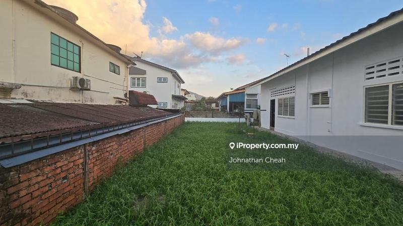 Bungalow House for Sale in Taman Bukit Mas, Taiping by Johnathan Cheah - iProperty.com.my