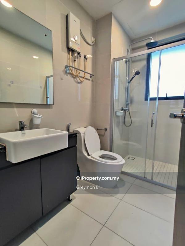 Condominium for Rent in Bay Point @ Country Garden Danga Bay by Greymon Er - iProperty.com.my