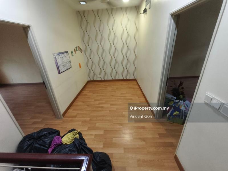 Rumah Berangkai 3 Tingkat untuk Dijual di Perdana Residence 2, Batu Caves oleh Vincent Goh - iProperty.com.my