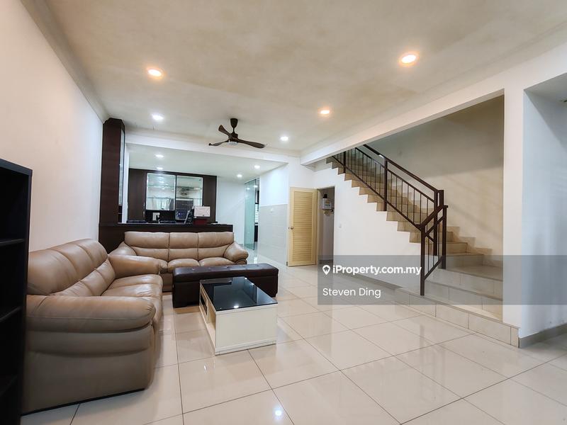 2-storey Terraced House untuk Dijual di Setia Indah, Setia Alam oleh Steven Ding - Living Room - iProperty.com.my