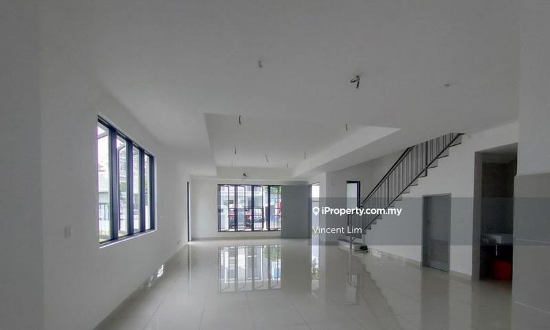 3-storey Terraced House for Sale in Lakefield Residence, Kajang by Vincent Lim - iProperty.com.my
