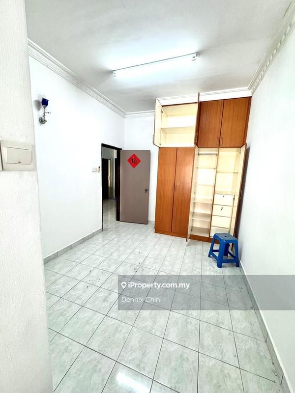 Townhouse for Sale in Taman Lagenda Mas, Cheras by Dennix Chin - iProperty.com.my