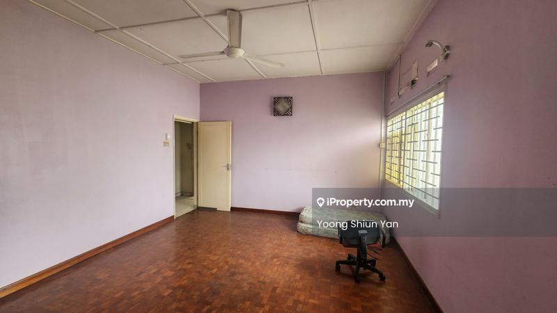 Bungalow House untuk Dijual di Kampung Bandar Hilir, Melaka City oleh Yoong Shiun Yan - Living Room - iProperty.com.my