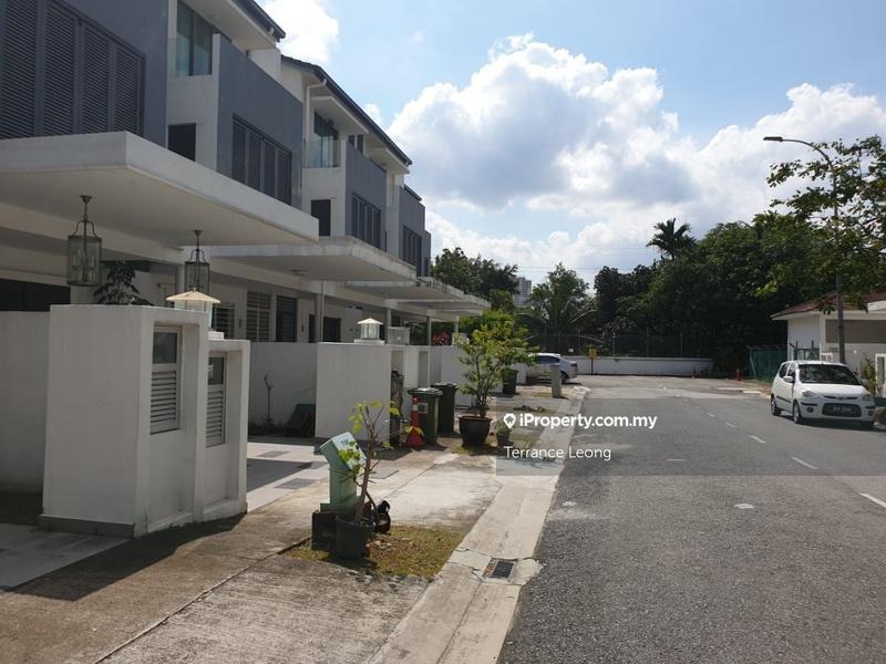 Rumah Berangkai 3 Tingkat untuk Dijual di Laman Bayu, Bukit Jalil oleh Terrance Leong - iProperty.com.my