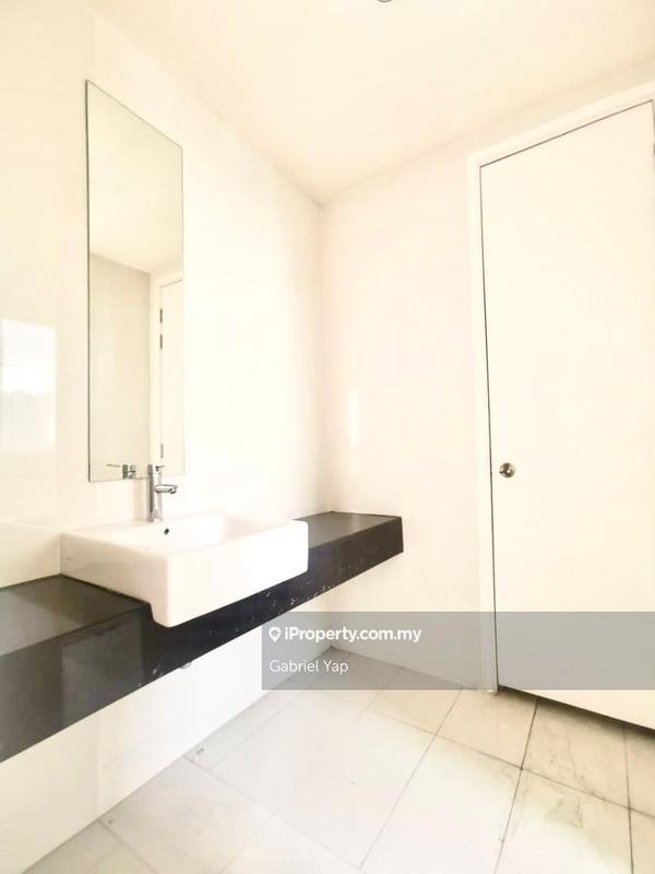 Kediaman Servis untuk Dijual di Gateway Kiaramas Residences oleh Gabriel Yap - iProperty.com.my