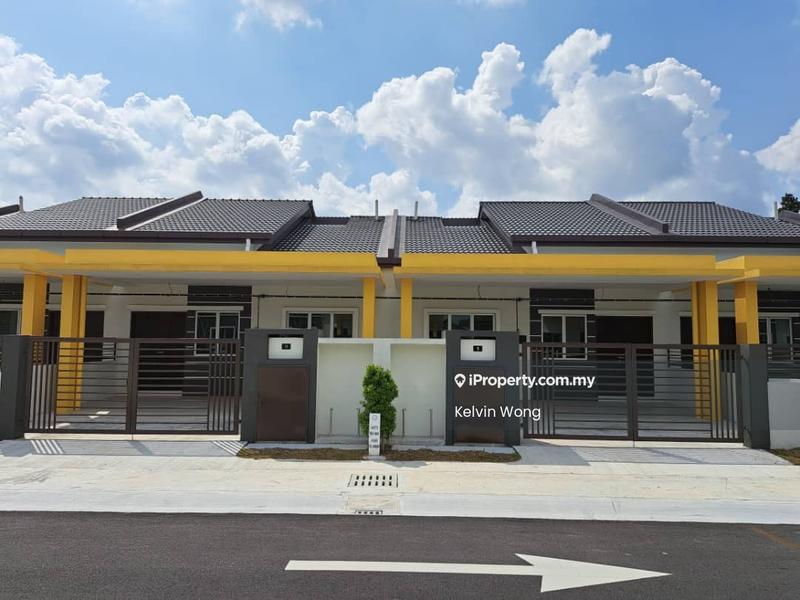 Rumah Teres 1-Tingkat untuk Dijual di pulau indah,taman perigi nenas, Klang oleh Kelvin Wong - Exterior - iProperty.com.my