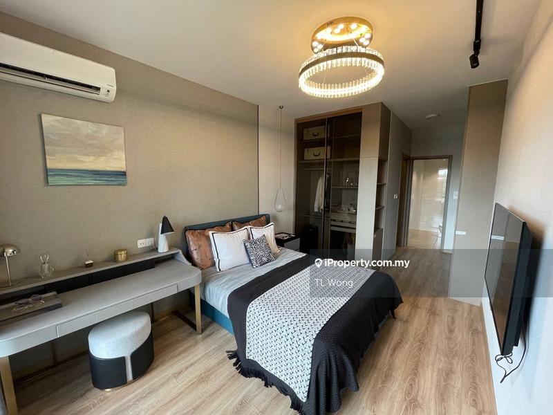 For Sale - Baron Residence @ Lake City