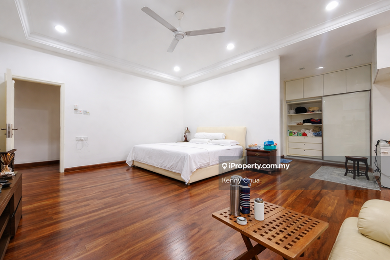 For Sale - Glenmarie Courts