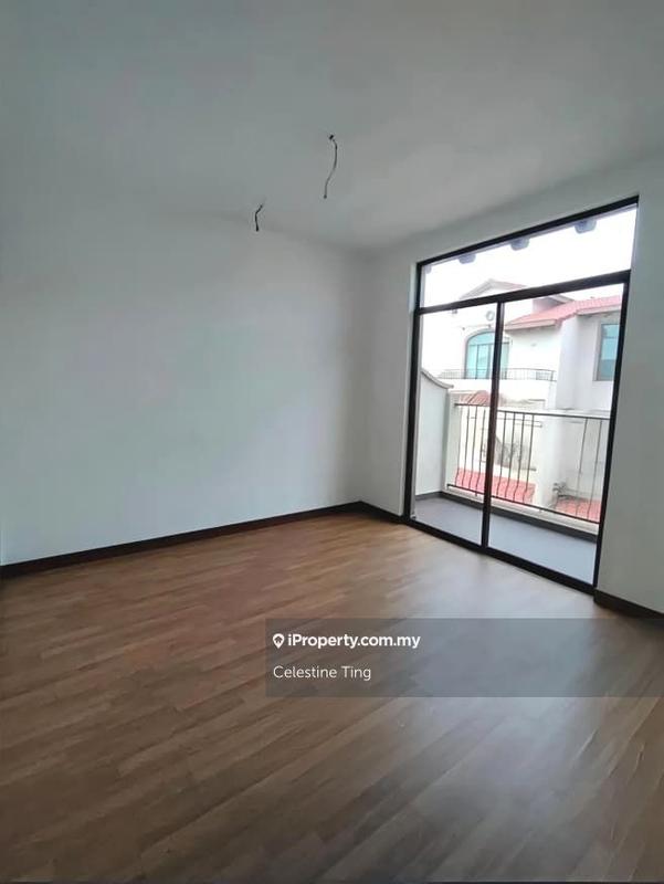 Rumah Berangkai 3 Tingkat untuk Dijual di Semenyih, Selangor oleh Celestine Ting - iProperty.com.my