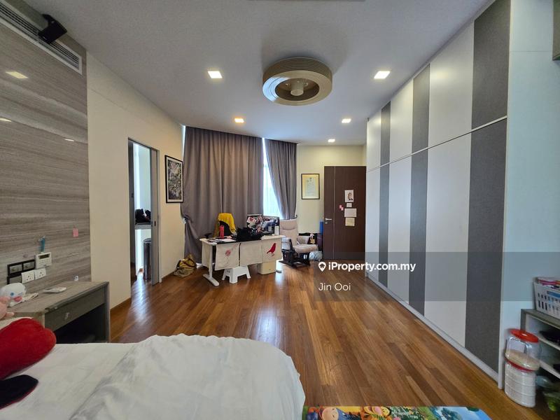 For Sale - Desa Eight