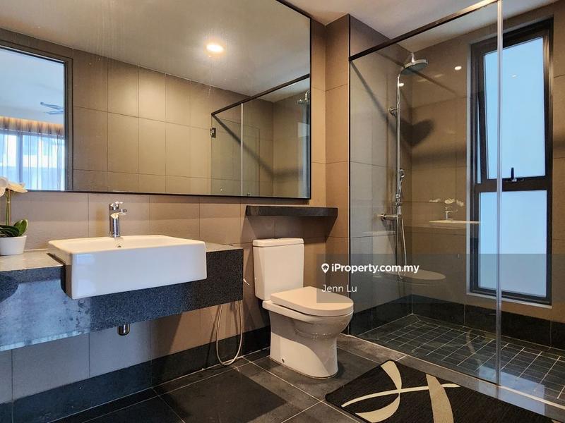 For Sale - Bloomsvale Menara Vista Petaling