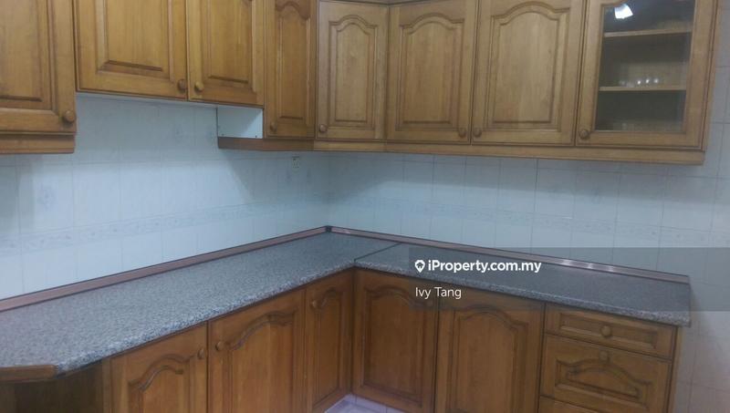 Condominium for Sale in The Club by Ivy Tang - iProperty.com.my