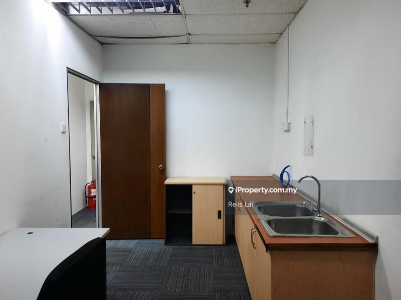 Pejabat untuk Disewa di Seksyen 16, Petaling Jaya oleh Reiis Lai - iProperty.com.my