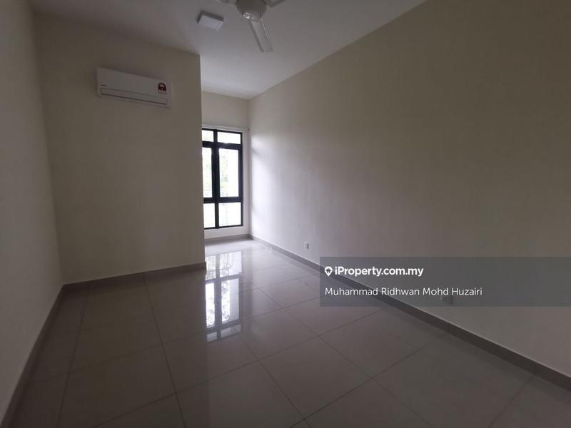 Rumah Berangkai 2.5 Tingkat untuk Dijual di Dengkil, Selangor oleh Muhammad Ridhwan Mohd Huzairi - iProperty.com.my