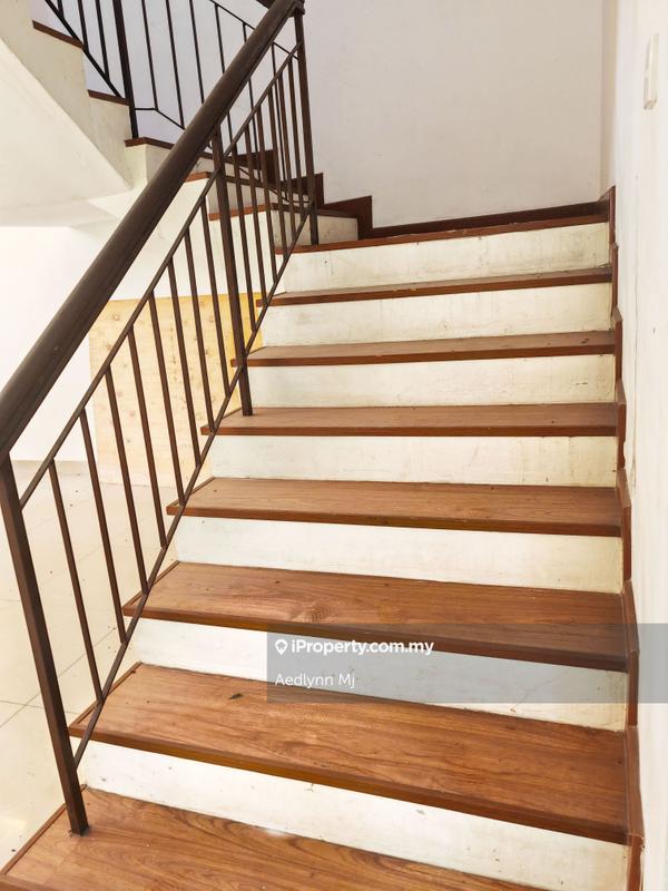 Rumah Berangkai 2 Tingkat untuk Dijual di Taman Putra Impiana, Puchong oleh Aedlynn Mj - iProperty.com.my