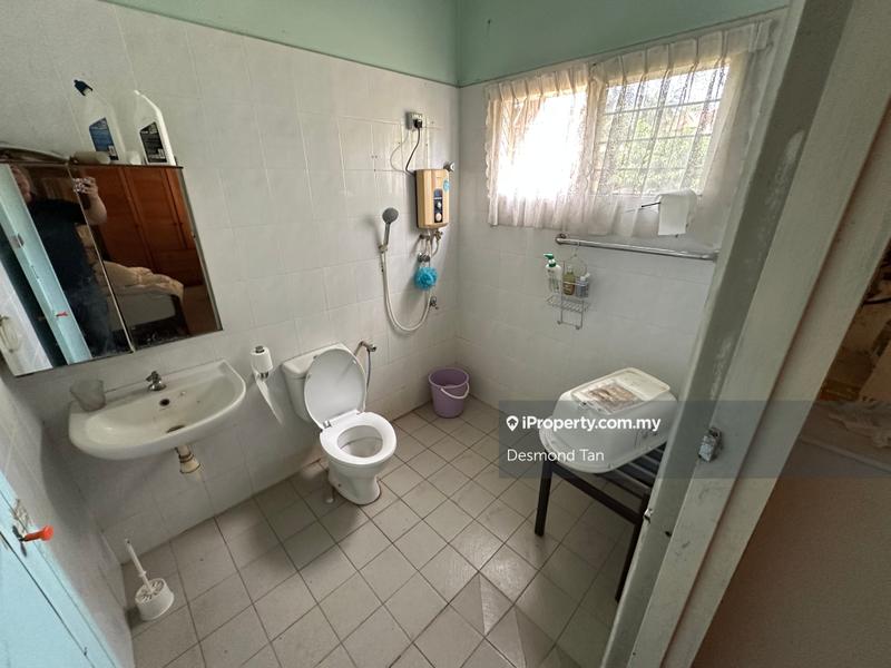 Rumah Berkembar untuk Dijual di Seksyen 17, Petaling Jaya oleh Desmond Tan - iProperty.com.my