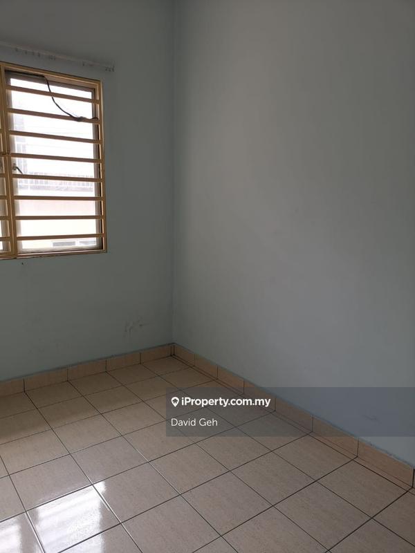 Rumah Berangkai 2 Tingkat untuk Dijual di kjtqa, Seri Kembangan oleh David Geh - iProperty.com.my