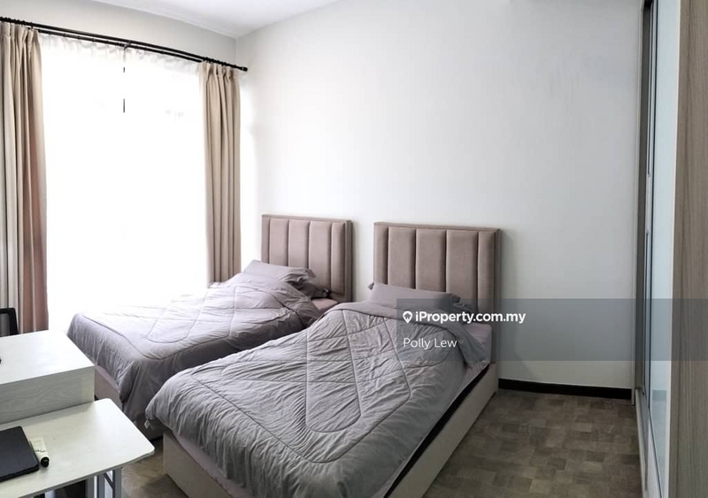 4.5-storey Terraced House for Sale in Taman Bukit Serdang, Seri Kembangan by Polly Lew - iProperty.com.my