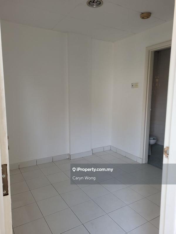 Kondominium untuk Dijual di Desa Angkasa oleh Caryn Wong - iProperty.com.my