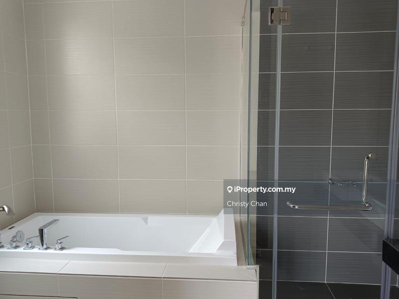 Bungalow House untuk Dijual di Taman Equine, Seri Kembangan oleh Christy Chan - iProperty.com.my
