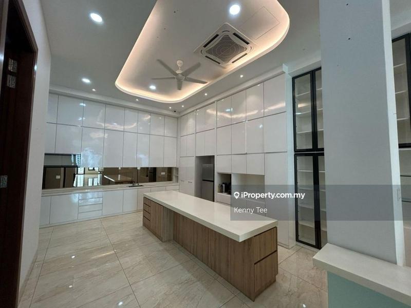 Bungalow House untuk Dijual di Country Heights Damansara, Kuala Lumpur oleh Kenny Tee - iProperty.com.my