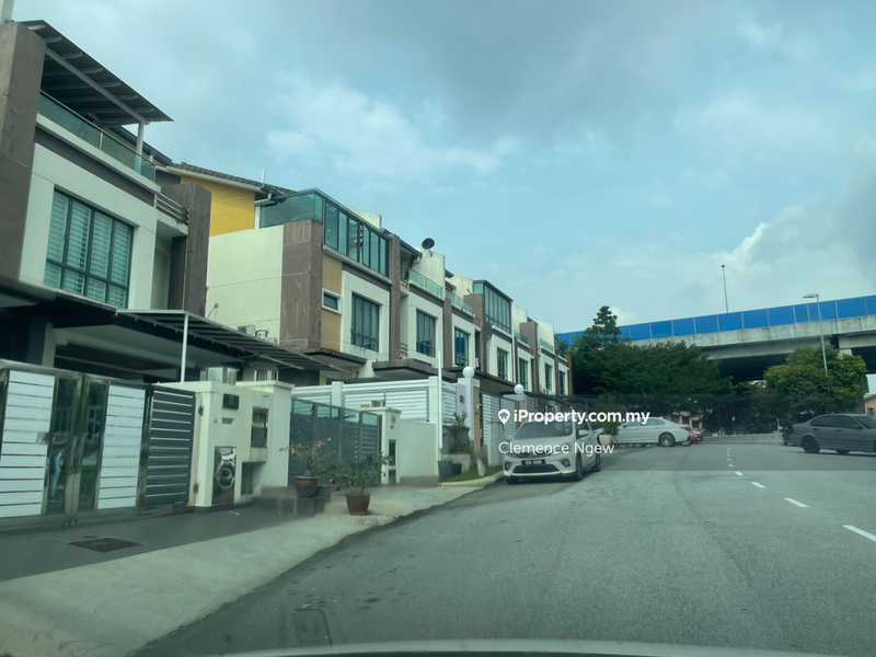 Rumah Berangkai 2.5 Tingkat untuk Dijual di Taman Dagang Jaya, Ampang oleh Clemence Ngew - iProperty.com.my