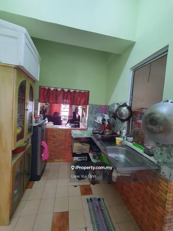 Pangsapuri untuk Dijual di Api Api Apartment oleh Liaw Vui Onn - iProperty.com.my