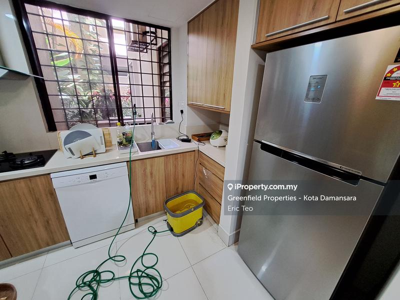 Kondominium untuk Dijual di Desa Damansara oleh Eric Teo - iProperty.com.my