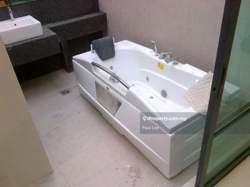 Rumah Berkembar untuk Dijual di Bandar Kinrara Seksyen 5, Bandar Kinrara oleh Paul Lee - iProperty.com.my