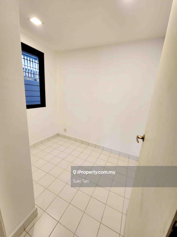 Rumah Berangkai 3 Tingkat untuk Dijual di Lake Fields, Sungai Besi oleh Suki Tan - iProperty.com.my