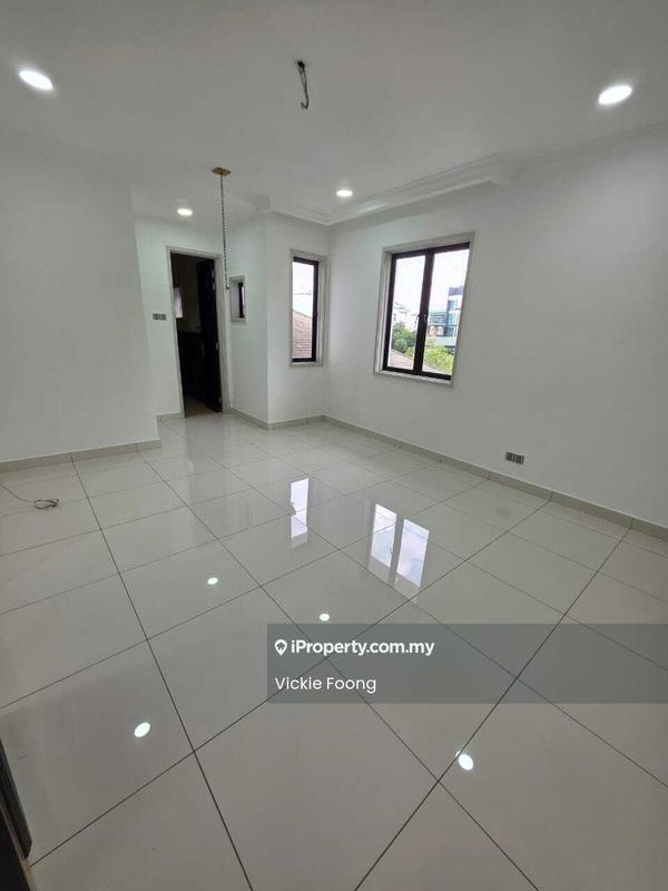 Bungalow House for Rent in Taman Setiawangsa, Setiawangsa by Vickie Foong - Living Room - iProperty.com.my