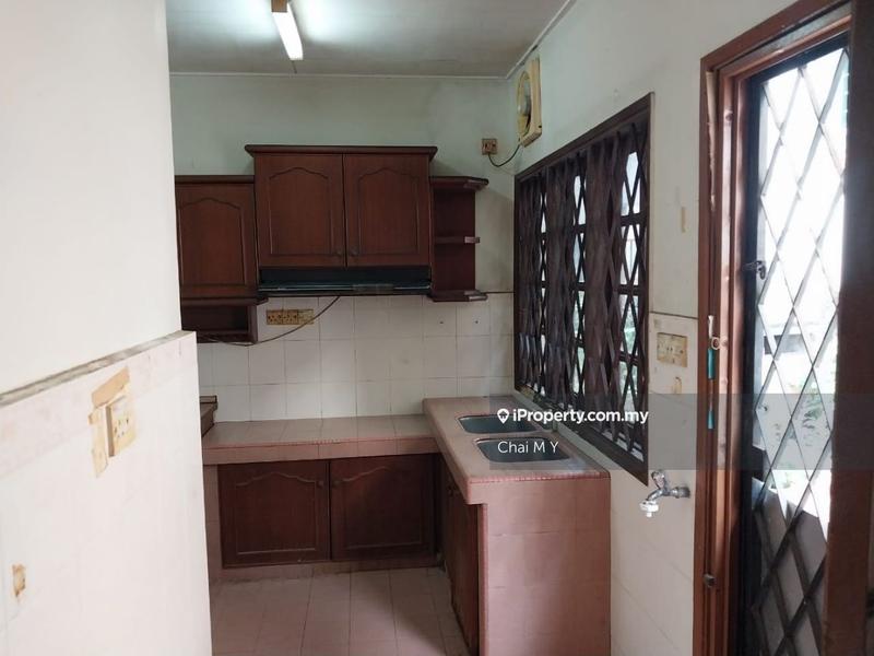 Rumah Teres 1.5-Tingkat untuk Dijual di Bandar Kinrara Seksyen 2, Bandar Kinrara oleh Chai M Y - iProperty.com.my