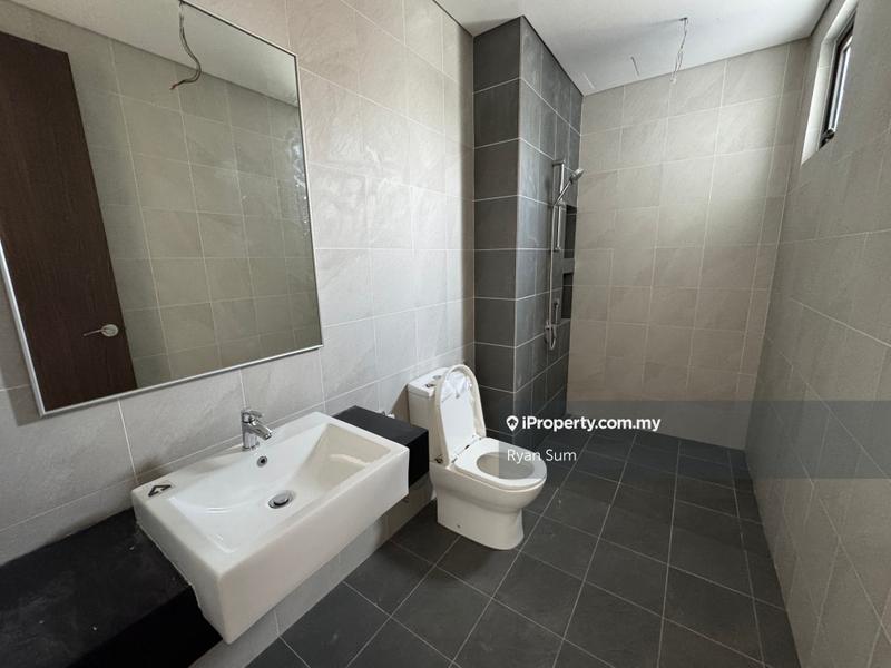 Rumah Berangkai 2.5 Tingkat untuk Dijual di Taman Puncak Jalil, Seri Kembangan oleh Ryan Sum - iProperty.com.my