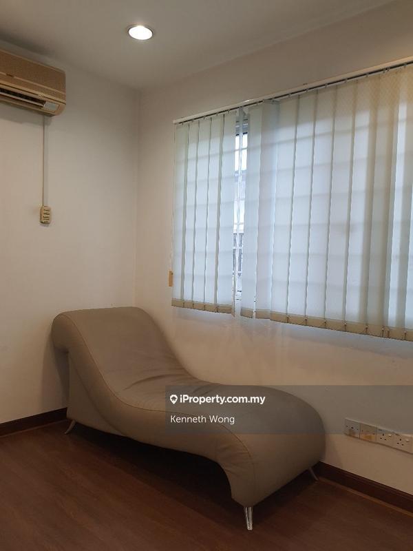 Pejabat untuk Disewa di Sunwaymas Commercial Centre, Petaling Jaya oleh Kenneth Wong - iProperty.com.my