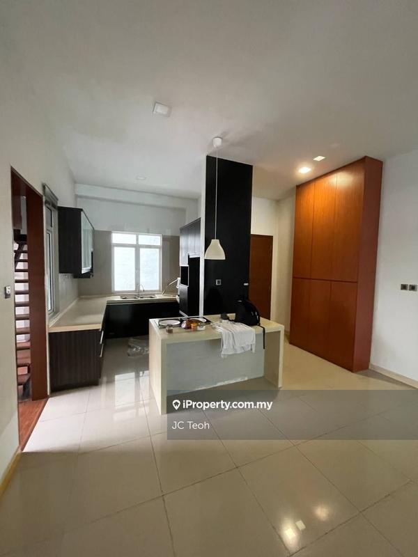 For Sale - Amaya Saujana