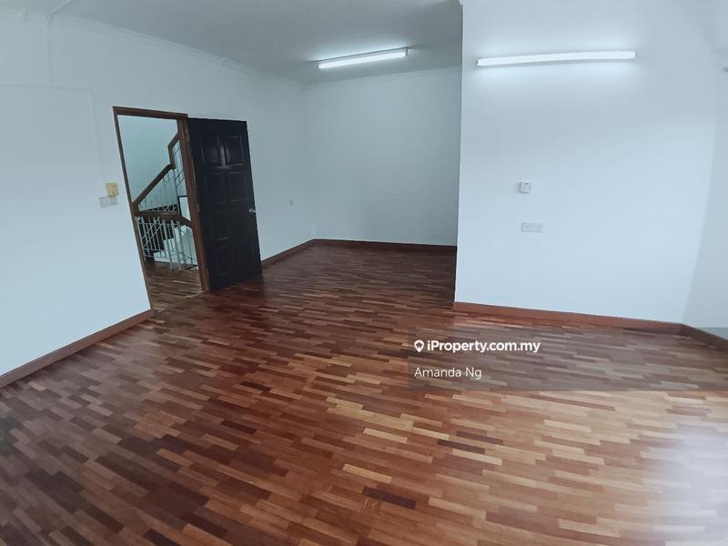 Rumah Berangkai 2.5 Tingkat untuk Disewa di BU6 @ Bandar Utama, Bandar Utama oleh Amanda Ng - iProperty.com.my