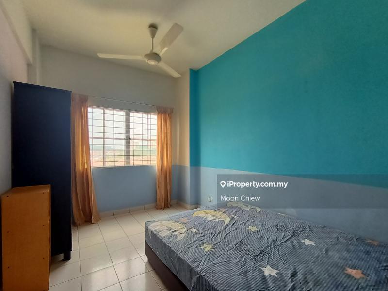 Condominium for Sale in La Vista Condominiums by Moon Chiew - iProperty.com.my