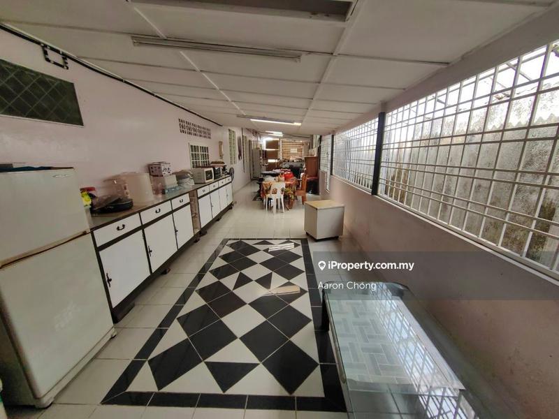 Bungalow House for Sale in Seksyen 4, Petaling Jaya by Aaron Chong - iProperty.com.my