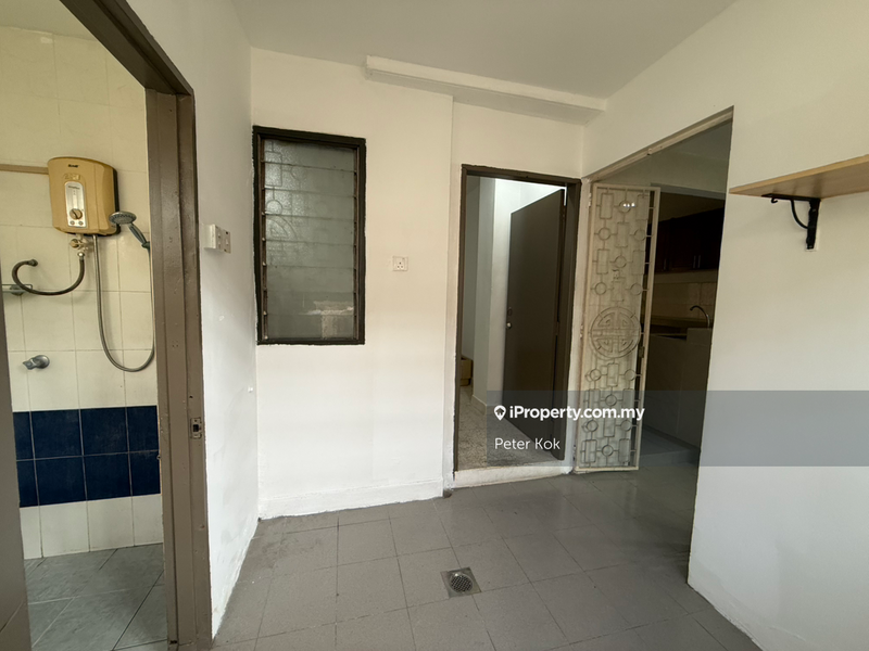 Rumah Berangkai 2 Tingkat untuk Dijual di SS2, Petaling Jaya oleh Peter Kok - iProperty.com.my